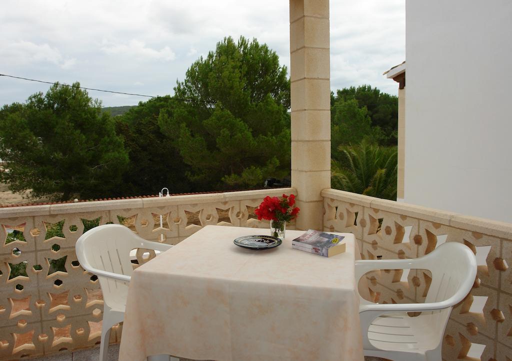 Apartamentos Escandell - Formentera Vacaciones بلايا ميجورن المظهر الخارجي الصورة